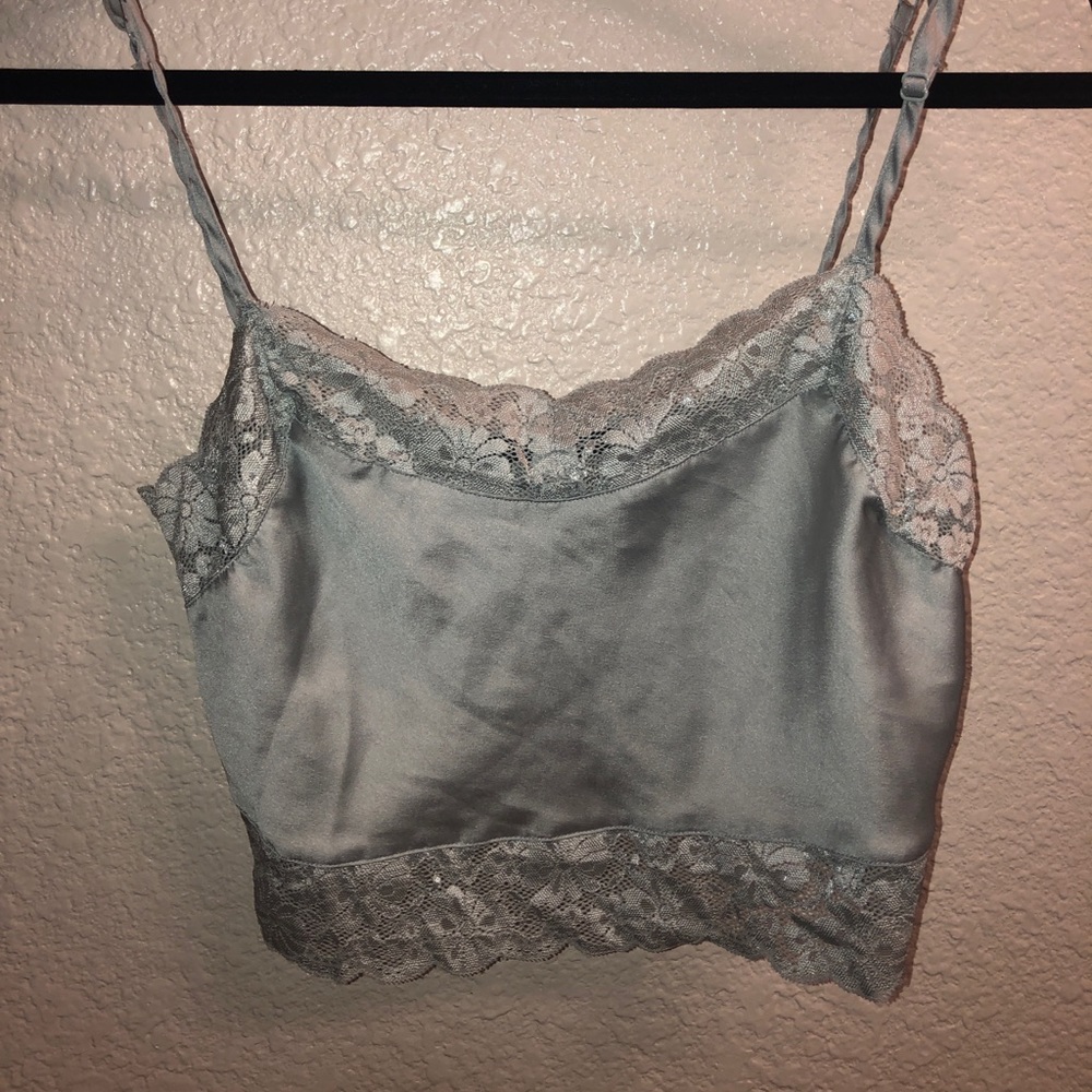 Brandy Melville Laced Crop Top